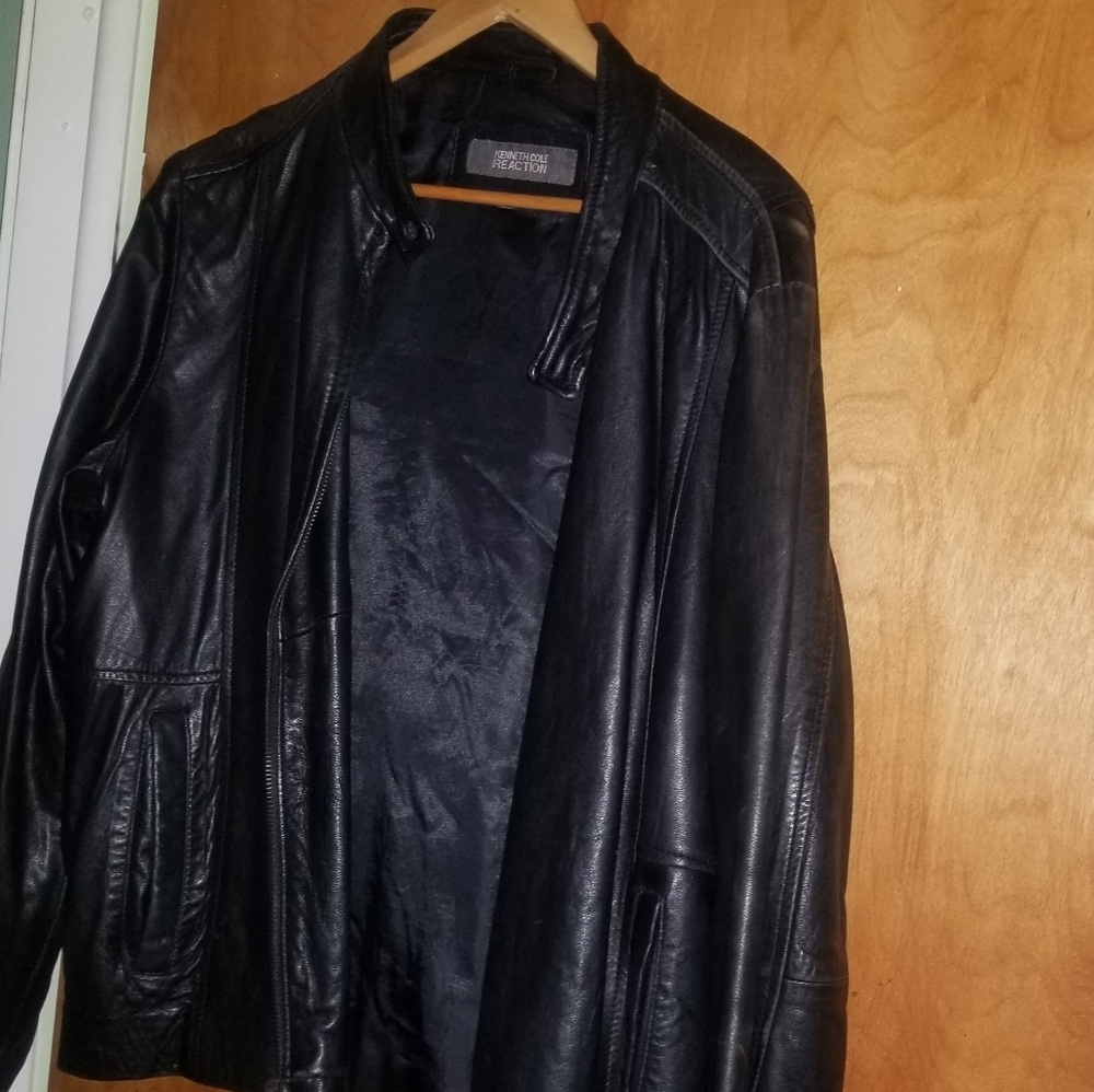 Kenneth Cole Mens Leather jacket